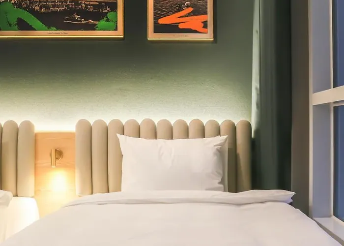 Nampo Cotice The Ground Hotel